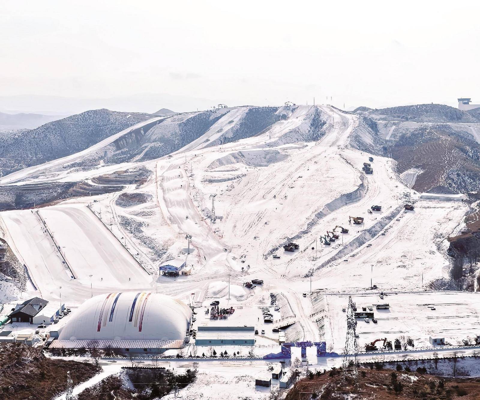 跃马扬鞭开新局｜喜桂图滑雪场“开板”迎客